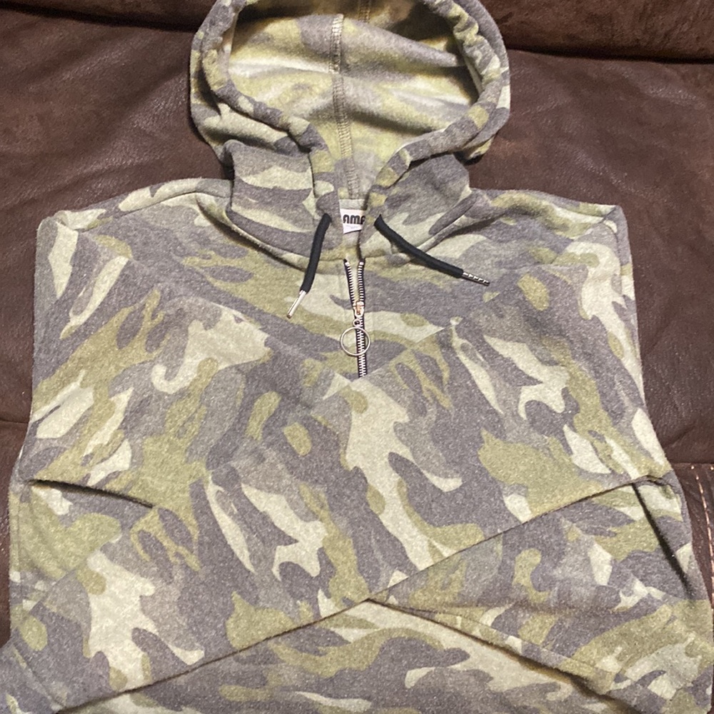 Crop hoodie - Picture 3 of 3